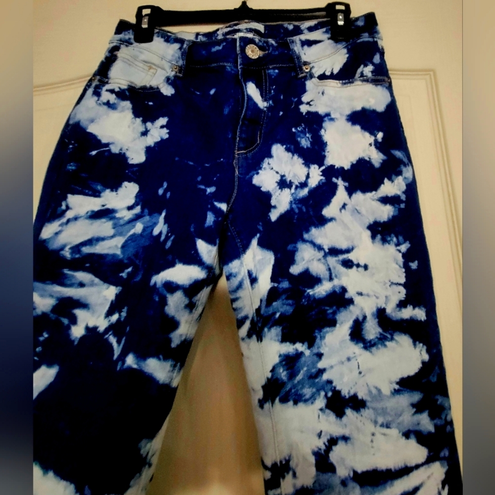 SUMMER TIME CROP CAPRI JEANS